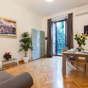 https://vatican-loris-house.it-romehotels.com